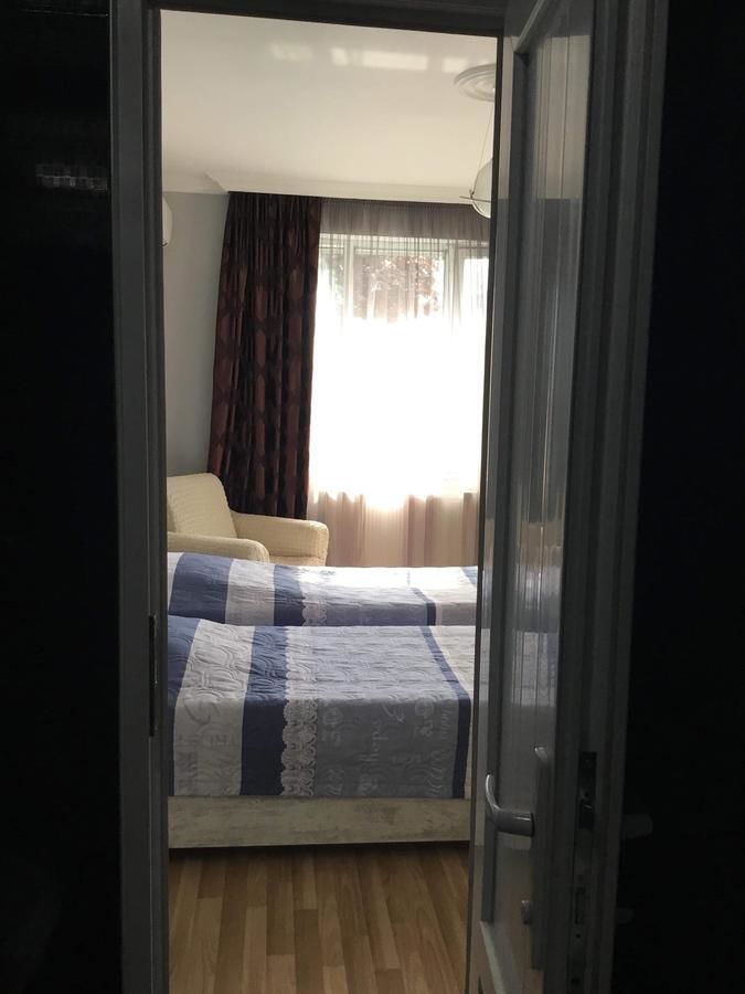 Загородные дома Apartment on Lado Asatiani Батуми-8